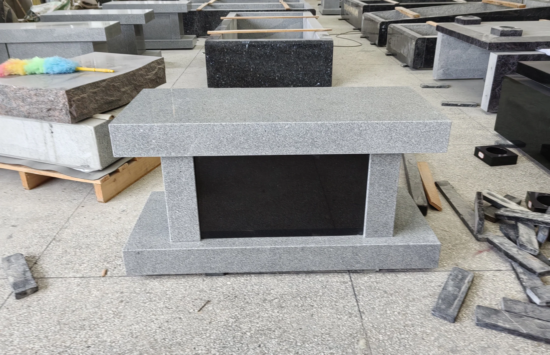 Single Crypt Gray Granite Memorial Bench with Jet Black Panel