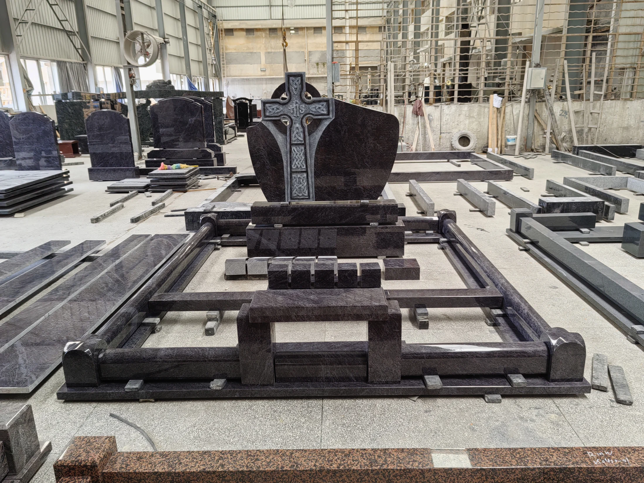 Natural Granite For Timeless Memorials