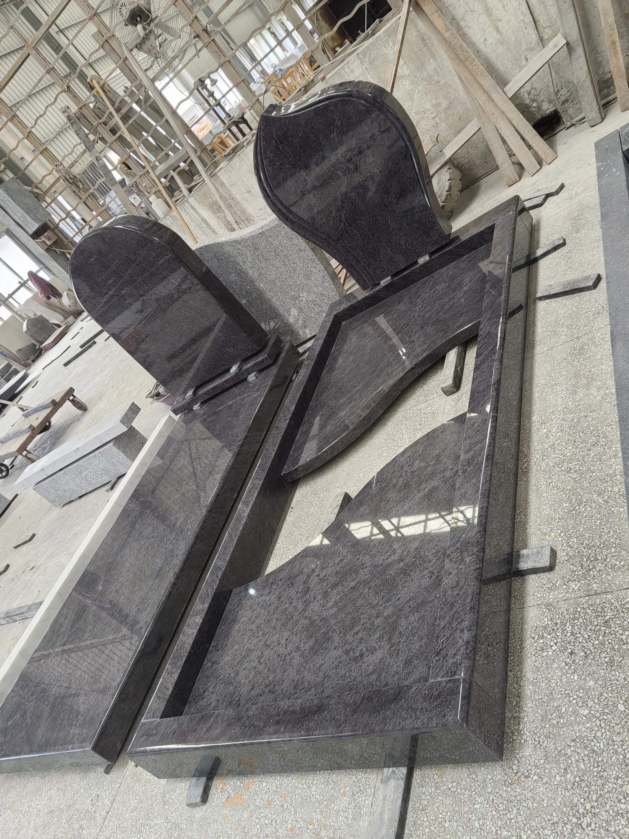 Polished Granite Slabs for Memorials