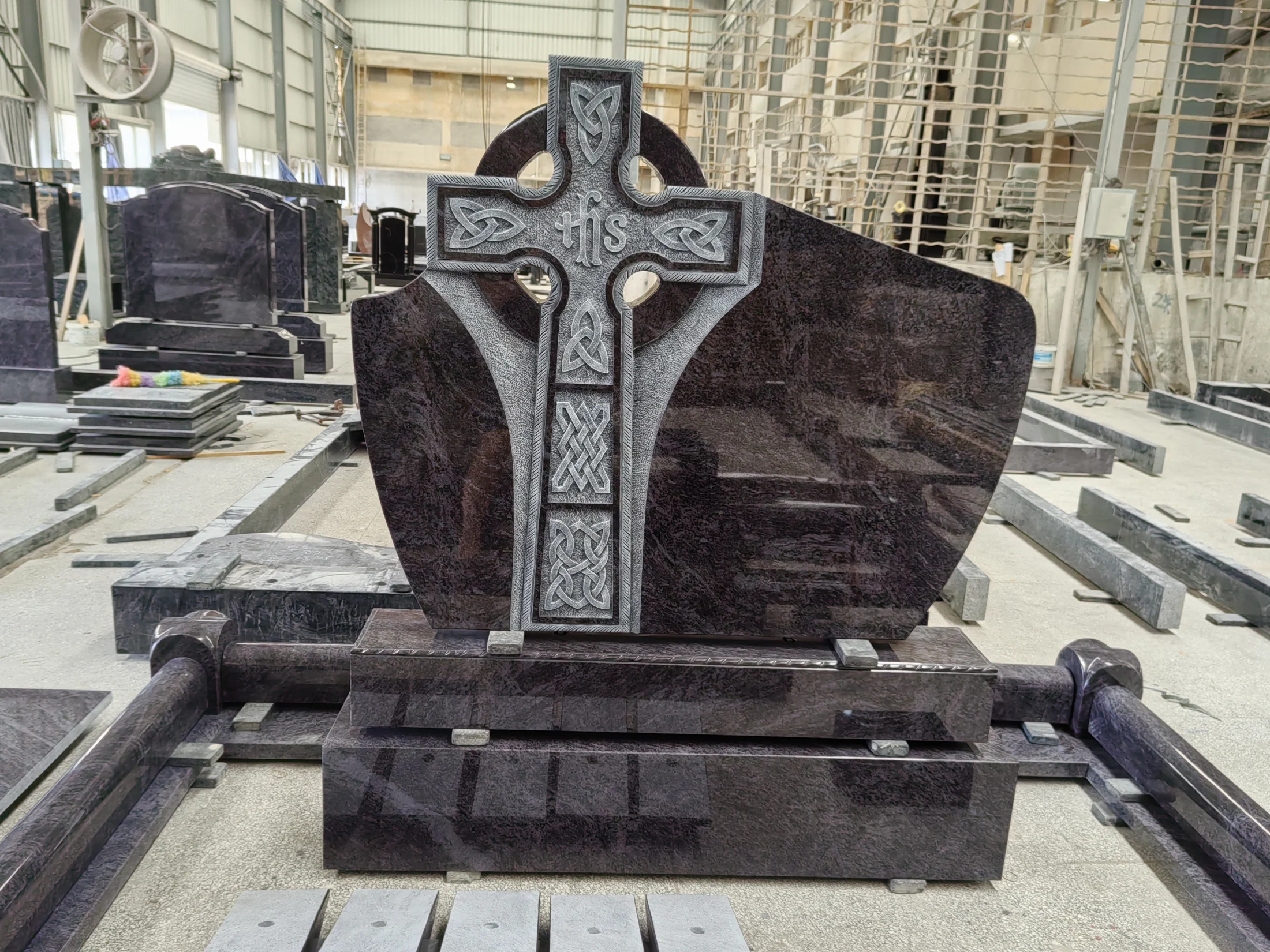 Natural Granite For Timeless Memorials