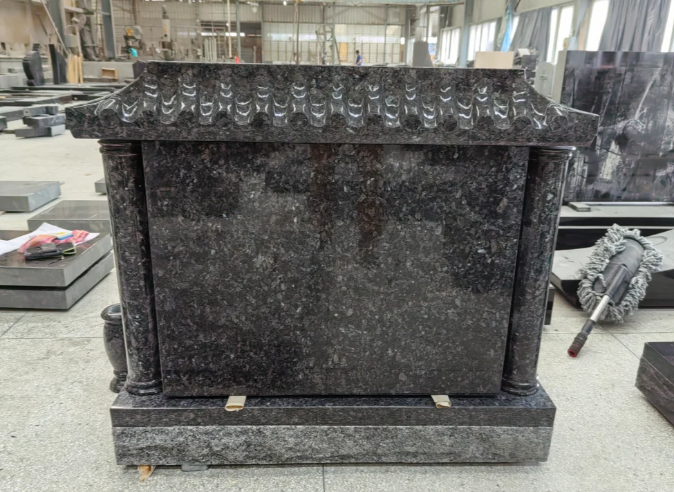 Chinese-Style Granite Headstone, Column & Roof Design