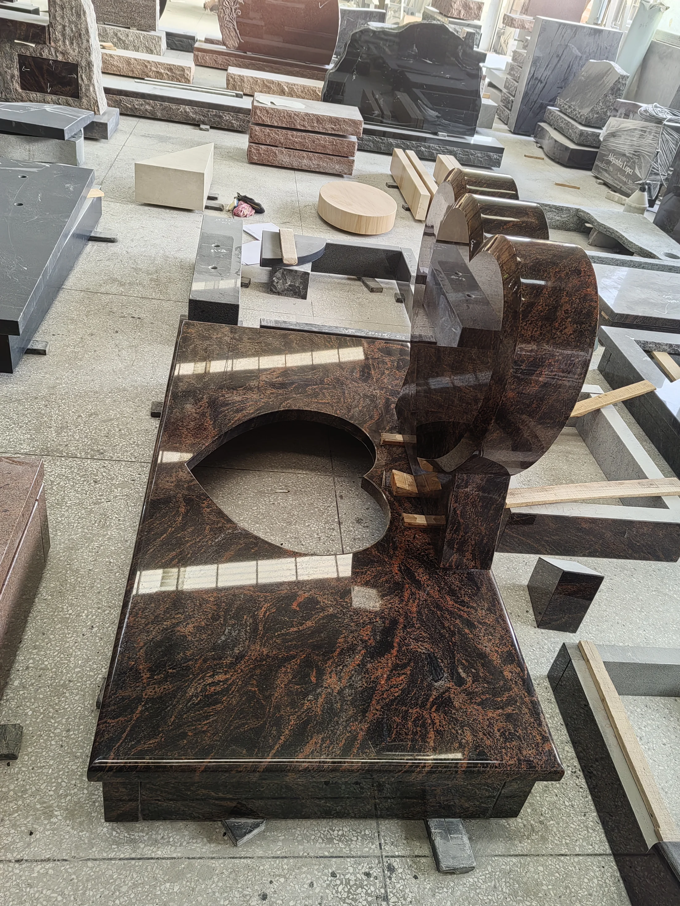 Exquisite Natural Stone Craft, Custom Memorial Headstones Worldwide