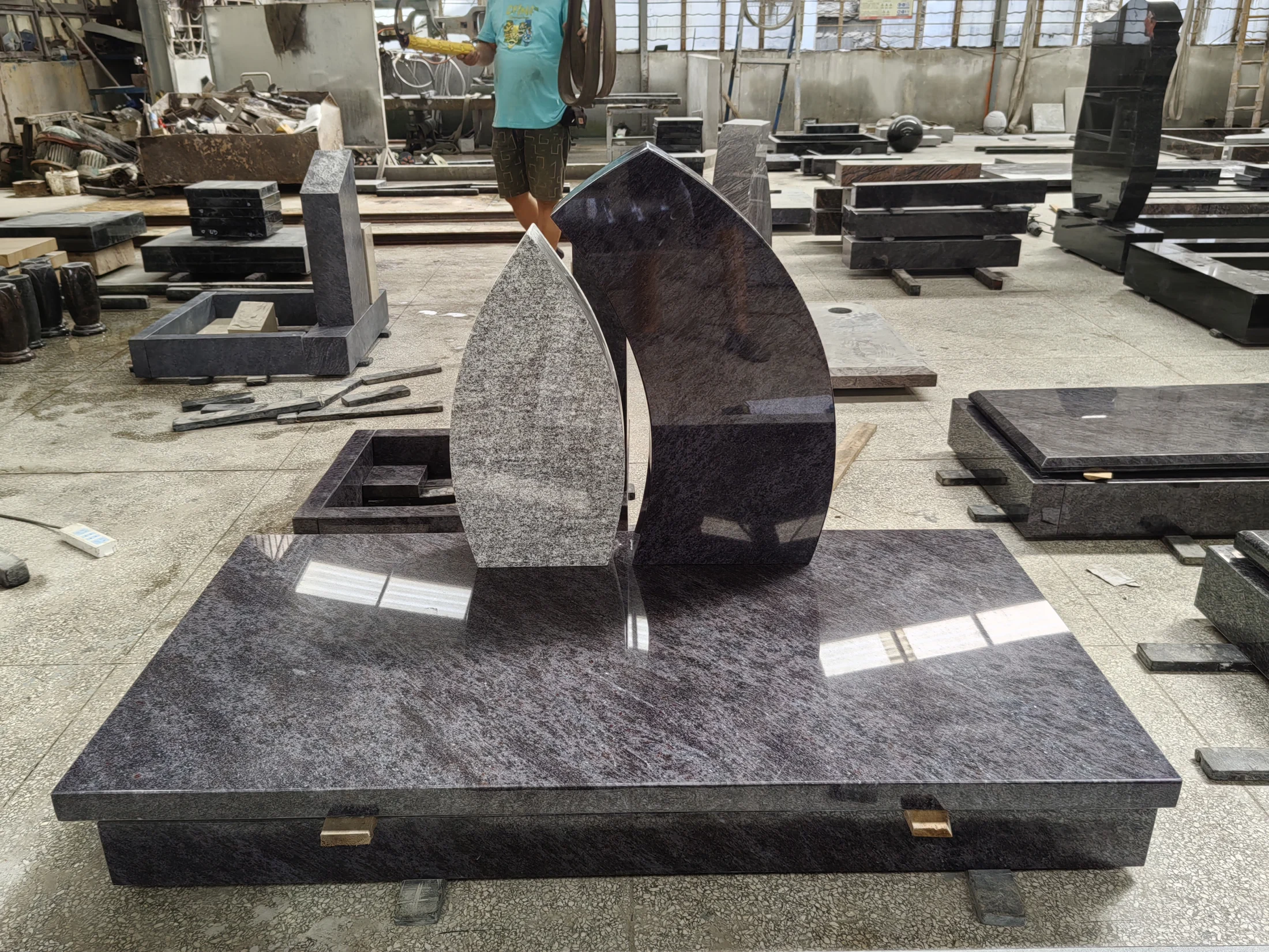 Polished Granite Slabs for Memorials